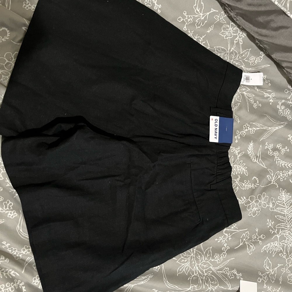 NWT Old Navy black shorts